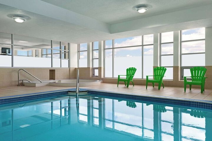 Pool 44 of 61