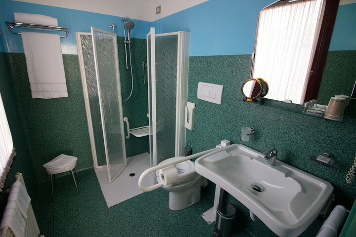 Bath Photo