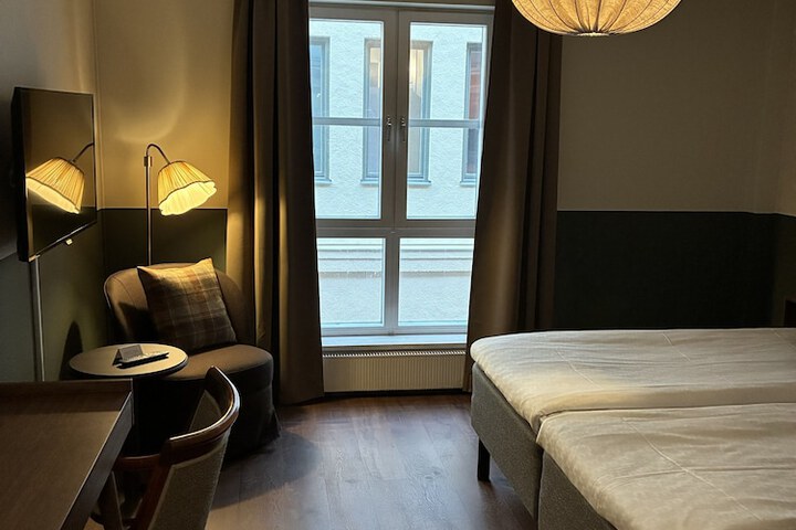 Room 14 of 34