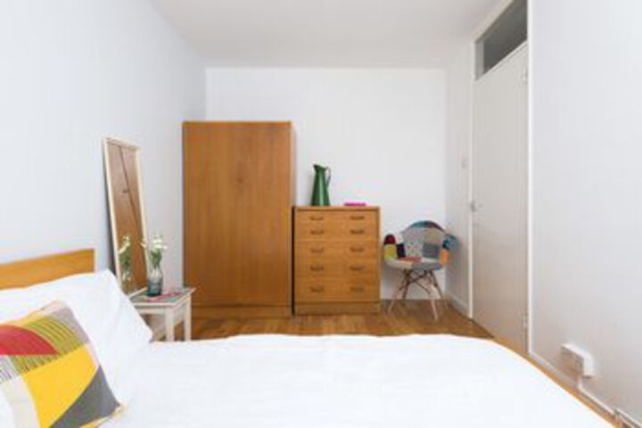 Room 12 of 28