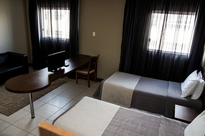 Room 9 of 24