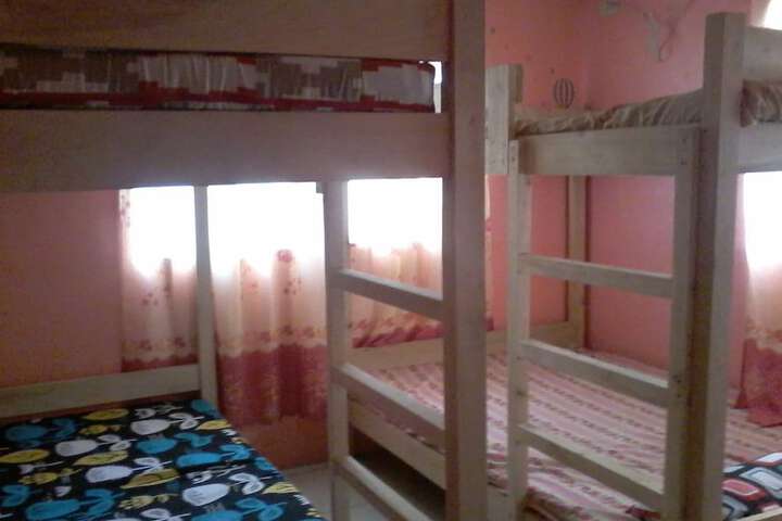 Room 13 of 21