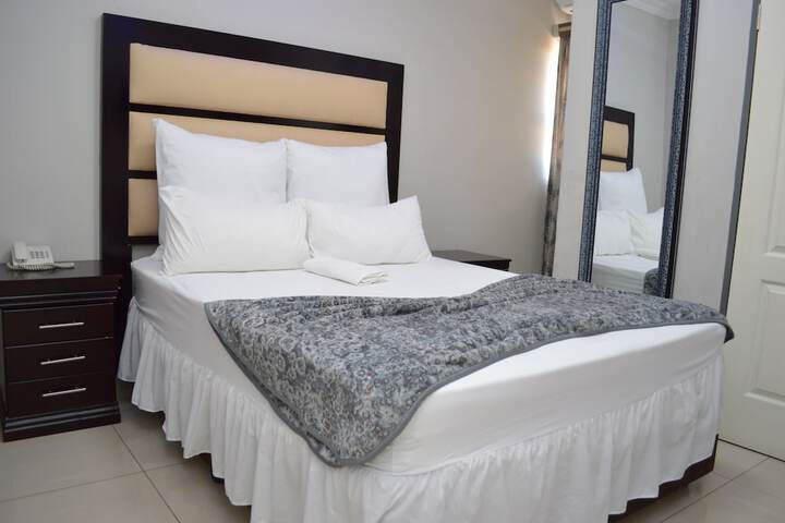 Room 9 of 21