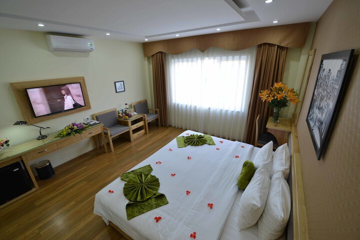 Room 30 of 52