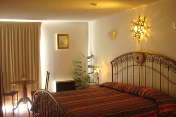 Room 10 of 35