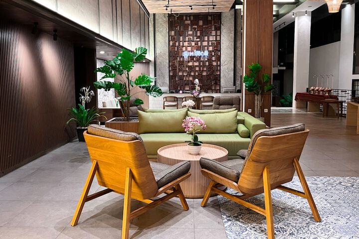Hotel Interior 7 of 68