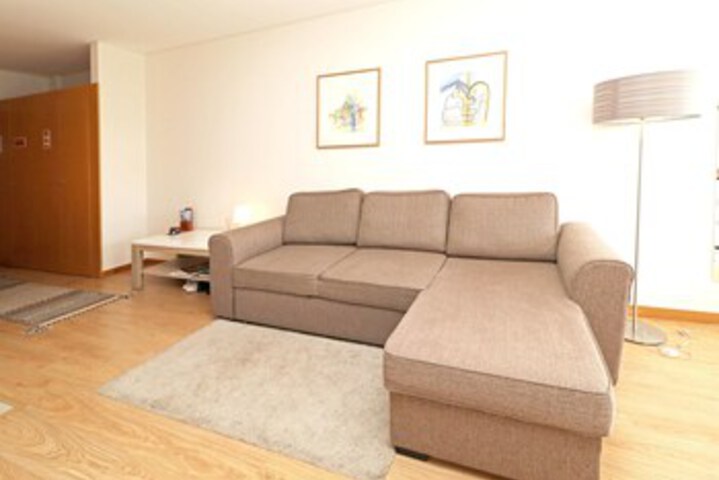 Room 105 of 190