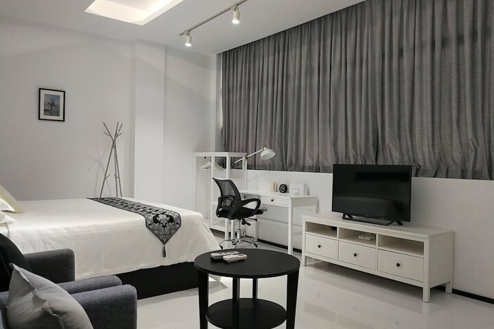 Room 13 of 69