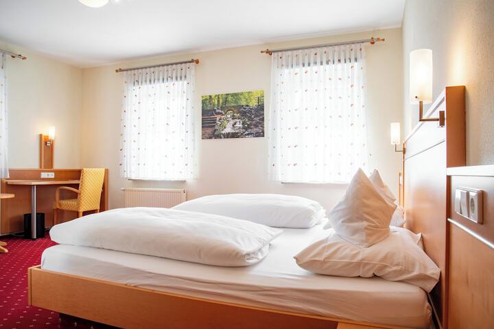 Room 46 of 125