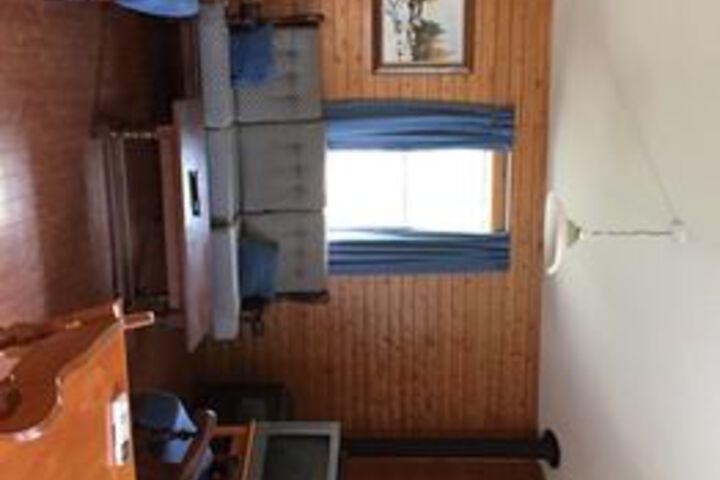 Room 11 of 17