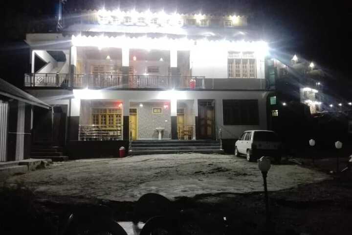 Hotel 4 of 12