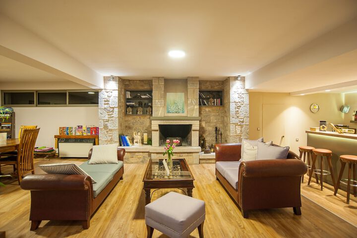 Hotel Interior 10 of 141