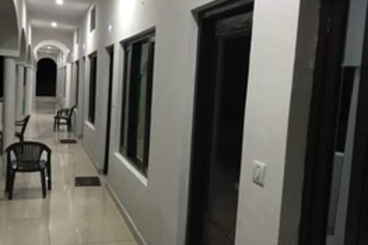 Ballroom/Hall 3 of 6