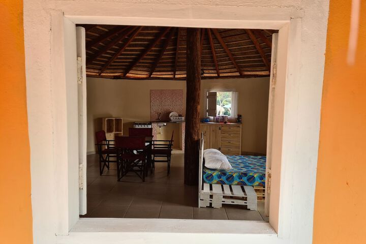 Room 6 of 14