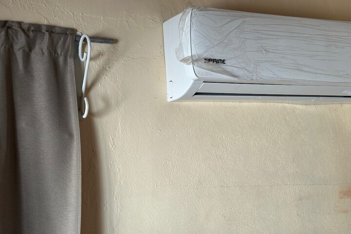 Room 2 of 26