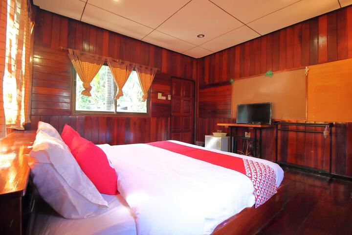 Room 15 of 33