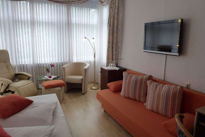 Room 4 of 45