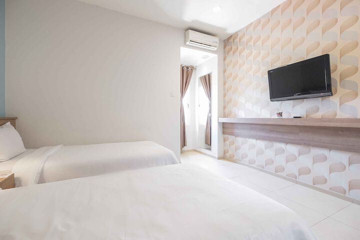 Room 15 of 39