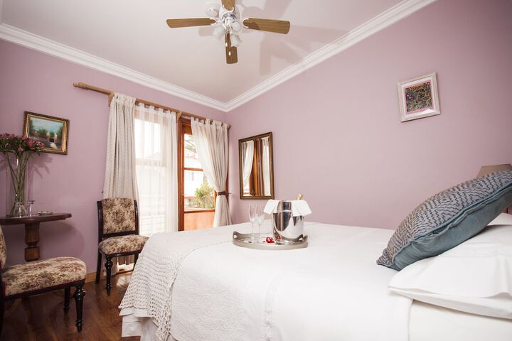 Room 6 of 38