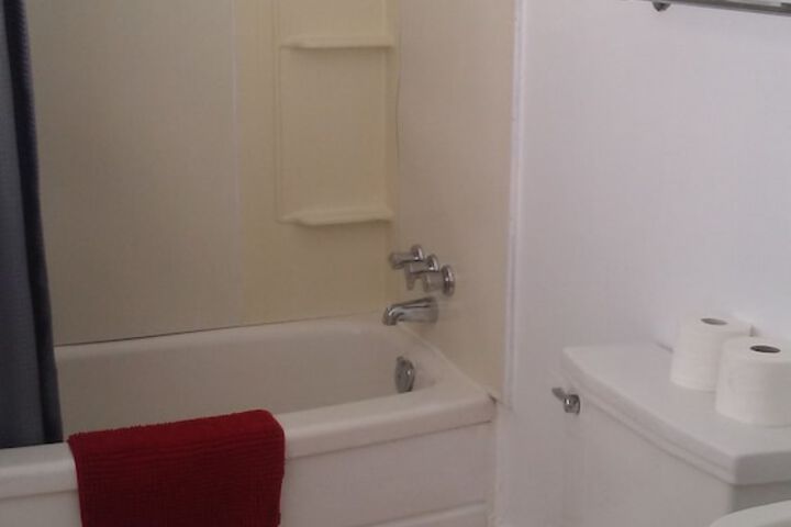 Room 11 of 46