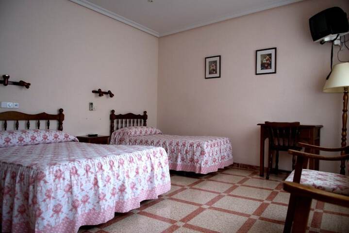 Room 3 of 15