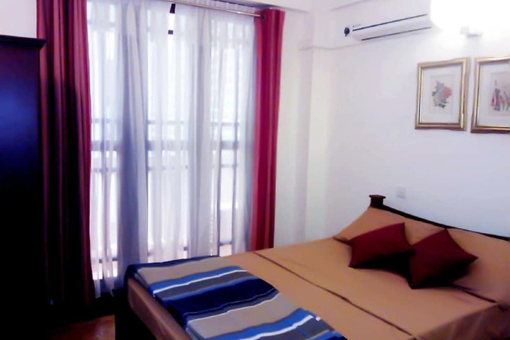 Room 7 of 25