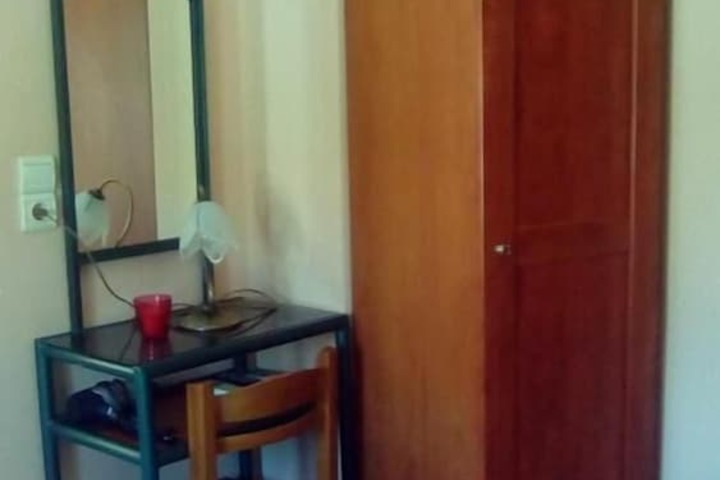 Room 10 of 41