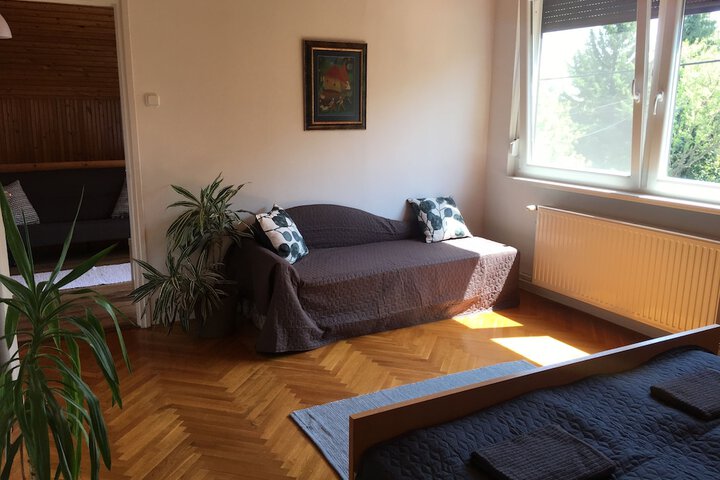 Room 5 of 20