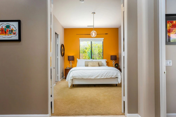 Room 3 of 24