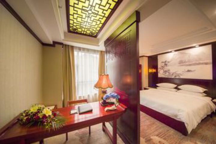 Room 16 of 29