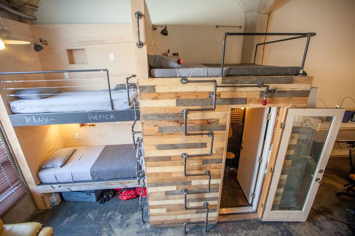 Room 17 of 49