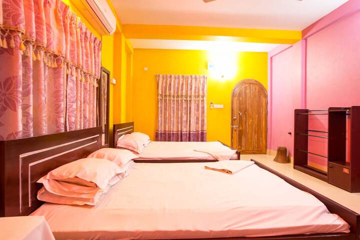 Room 16 of 38
