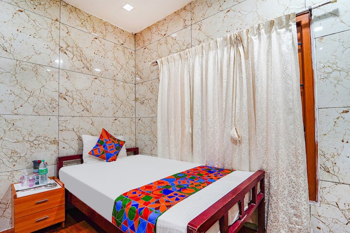 Room 14 of 34