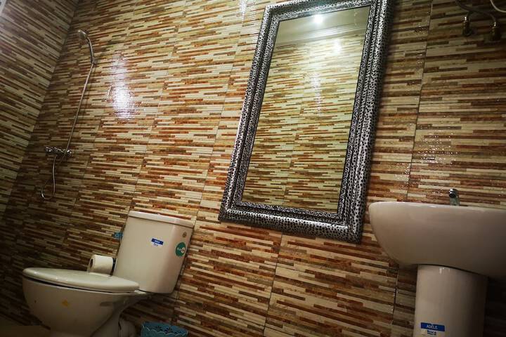 Room 20 of 31
