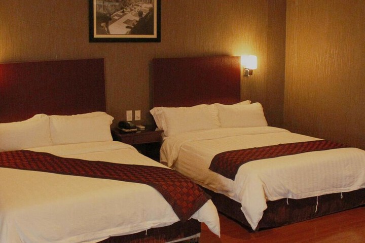 Room 15 of 31