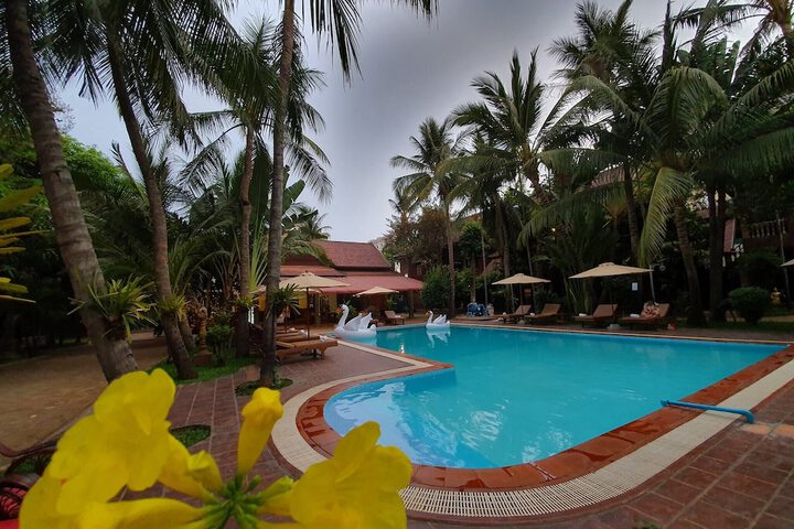 Pool 17 of 38