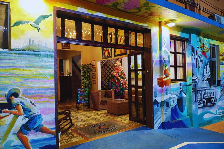 Exterior of Hotel Cortaza Galería