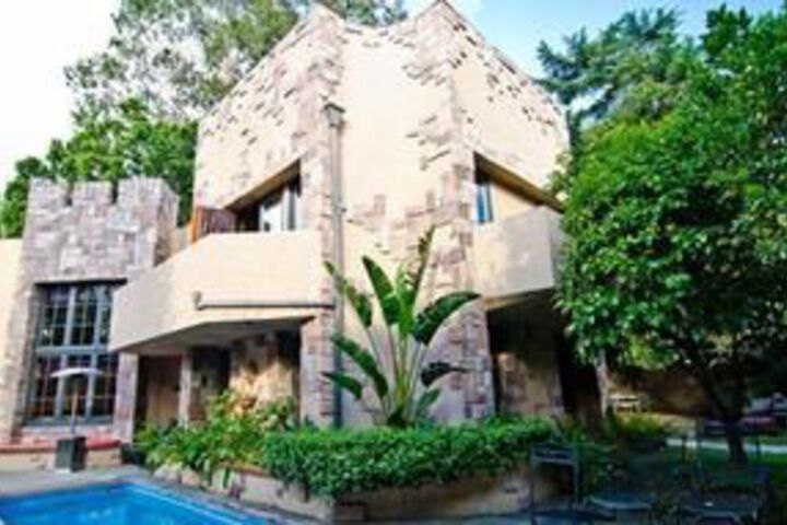 Exterior of Private 4Bd Chandler