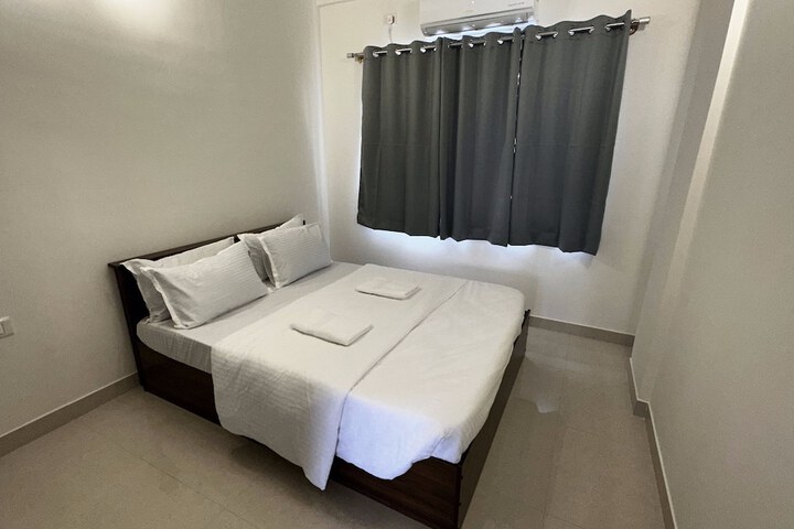 Room 3 of 18