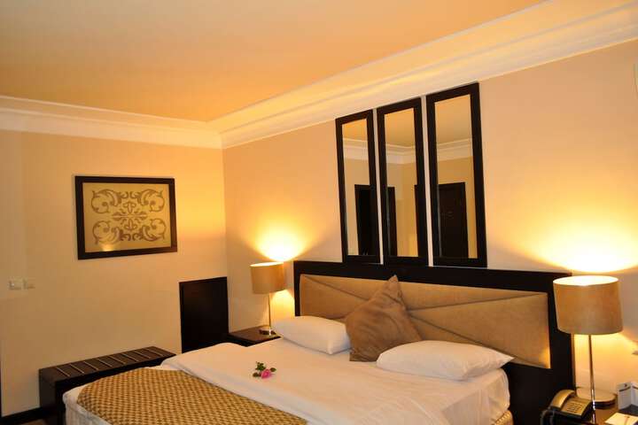 Room 10 of 49
