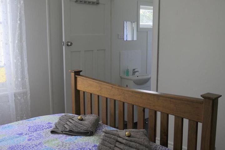 Room 4 of 5