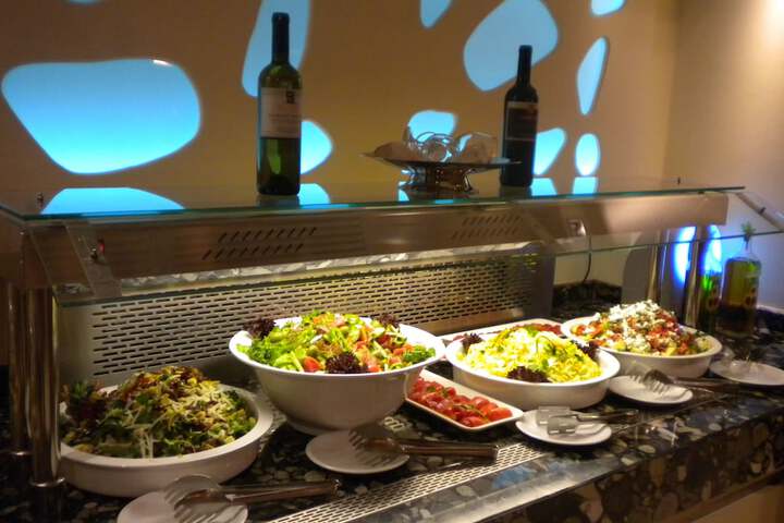Dining 38 of 58