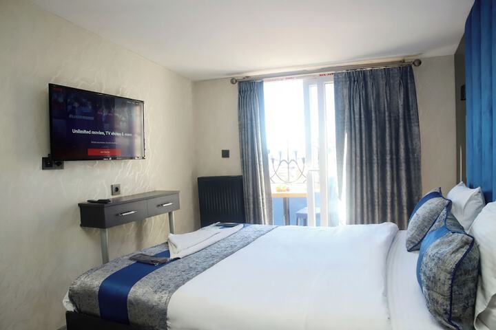 Room 16 of 58