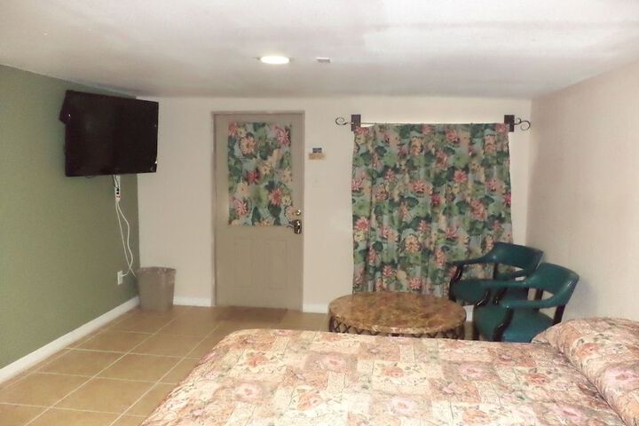 Photo 5