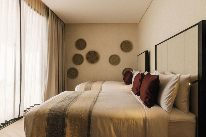 Room 12 of 97