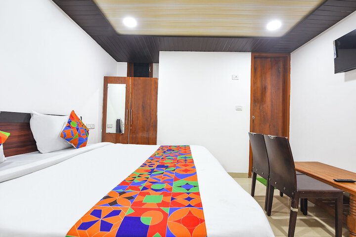 Room 14 of 30