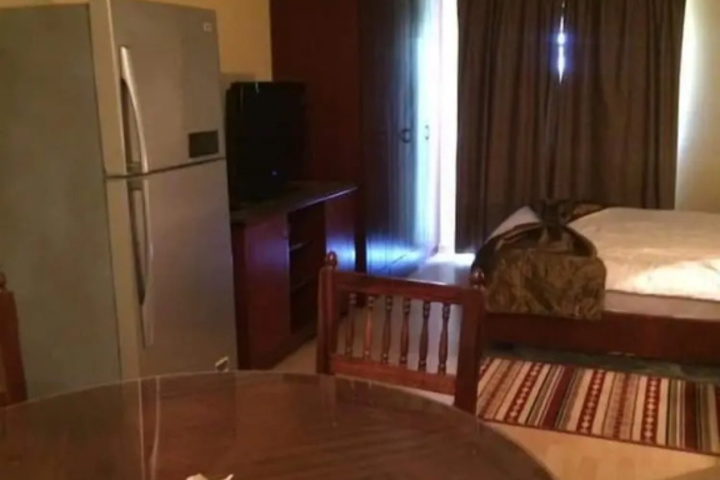Room 3 of 7