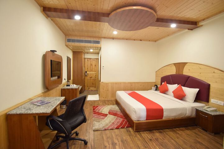 Room 9 of 25