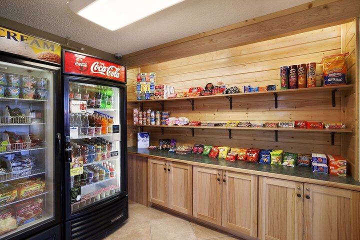 Snack bar