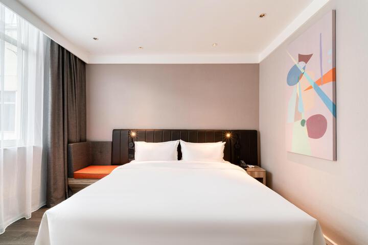 Room 36 of 39